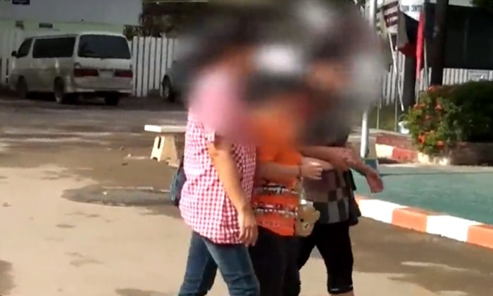แม่ช็อก เห็นคาตาผัวใหม่ข่มขืนลูกสาวออทิสติก ต้องตัดมดลูกทิ้งกันท้อง