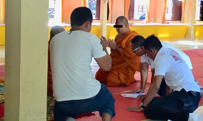 จับสึกพระวัดดังเมืองสุราษฎร์ฯ กอดจูบ-จับหนอนน้อยเณรบวชภาคฤดูร้อน