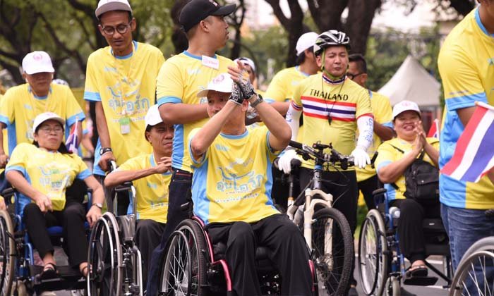 ผู้พิการกว่า 500 คน ร่วมกิจกรรม ”BIKE อุ่นไอรัก”