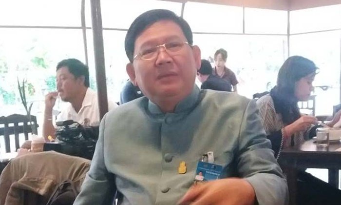 "สุวิทย์" สวนคนติงเติมเงิน "บัตรคนจน" ไม่ให้ไม่ได้ เพราะคนกำลังจะอดตาย