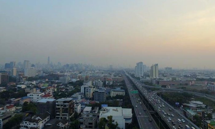 ค่าฝุ่นละอองเช้านี้ กทม.บางจุดเริ่มดีขึ้น แต่ปริมณฑลยังน่าห่วง ฝุ่นจิ๋วยังไม่หายไป
