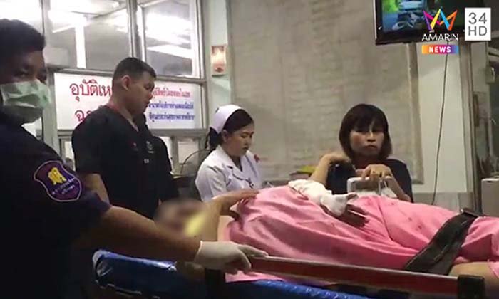 บ้านกำลังเตรียมงานแต่ง สาวใหญ่ราดโซดาไฟในส้วมตัน เจอส้วมบึ้มปะทุไหม้ร่าง