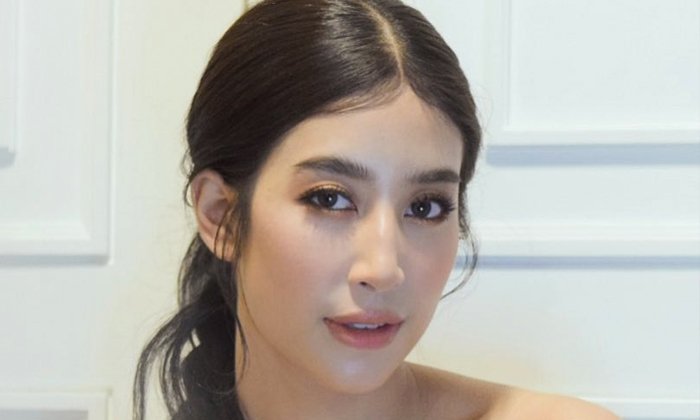 "มิ้นต์ ชาลิดา" ออกตัวไม่รู้ "เมย์-แจน" อันฟอลโลว์ "สงกรานต์" บอกเป็นเรื่องภายในครอบครัว