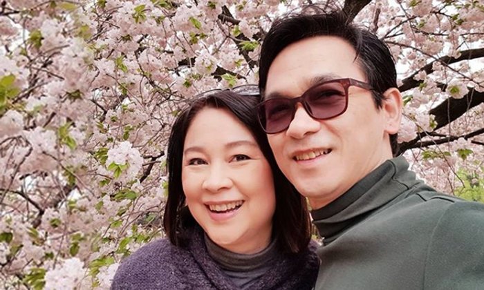 เปิดเส้นทางรัก 35 ปีของ "ชมพู ฟรุ๊ตตี้" กับ "บุ๋ม จุฑามาศ" สุขเศร้าเคล้าเสียงฮา