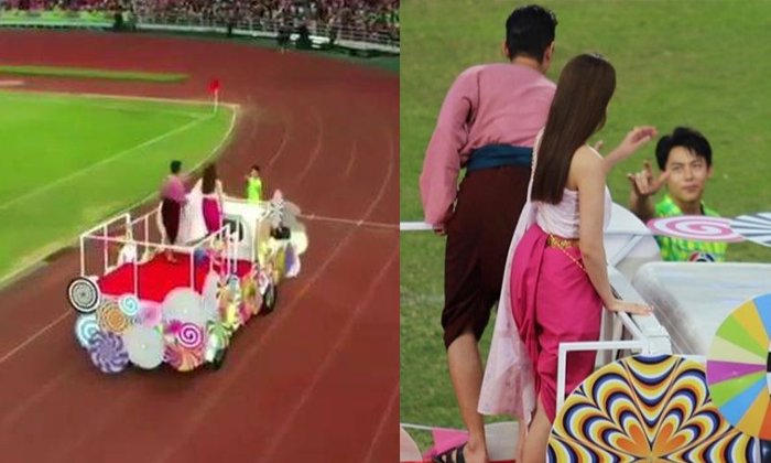 "หมาก" ไม่ยอมให้สวีท เดินขวางหน้ารถแห่ ส่งเลิฟๆ ให้ "คิมเบอร์ลี่" ซีนนี้ "มาริโอ้" ยอม (มีคลิป)