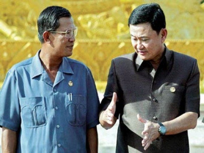 สื่อตปท.ตีข่าว ทักษิณ ถึงพนมเปญแล้ว