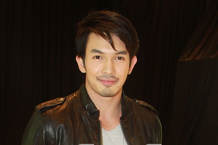อั้มยินดีพิงกี้มีแฟนใหม่แจงควงสาวแฟนคลับ