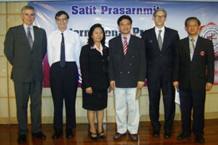สาธิตประสานมิตรเปิดหลักสูตร International Program