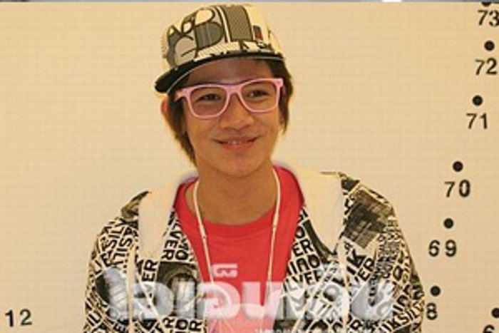 รอน เอเอฟ5 เซ็ง โดนทุบรถ-ฉกทรัพย์ร่วมแสน