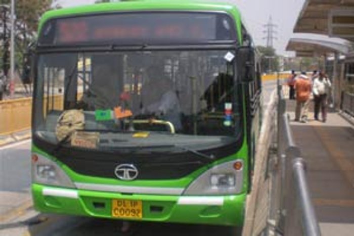 รถด่วนพิเศษ BRT จอดเสียสะพานพระราม3