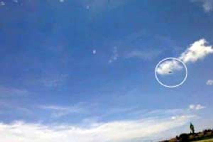 ฮือฮา ! ภาพคล้ายจานบินที่แท้เศษจรวดรัสเซีย