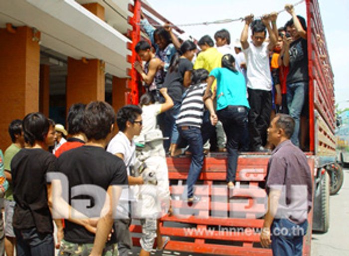 ตร.ปทุมฯรวบ629แรงงานต่างด้าวหนีเข้าเมือง