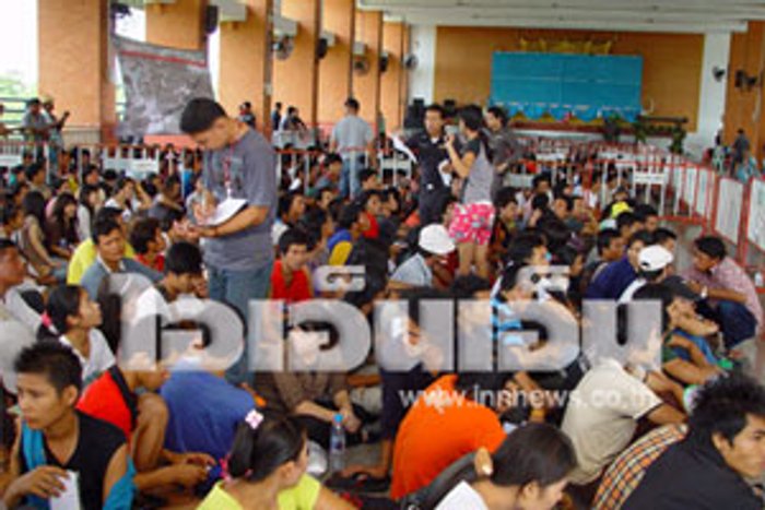 ตร.ปทุมฯรวบ629แรงงานต่างด้าวหนีเข้าเมือง