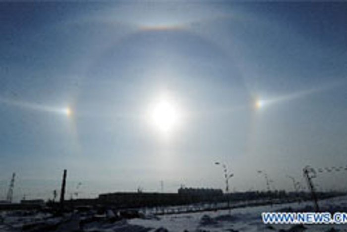 ตะลึง! ปรากฎการณ์ sundog ดวงอาทิตย์ 3 ดวง