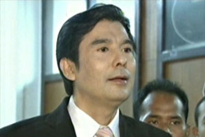 เด็จพี่ กริ้ว ศอฉ.เรียกสอบปมขังแดง13กค.
