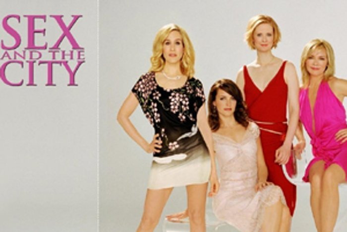 อึ้ง! สาวผู้ดีคลั่งซีรีส์ดัง เลียนแบบอึ๊บชาย 1,000 คน