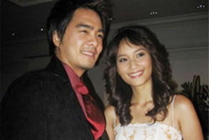 เคลลี่ มั่นใจ บี มั่นคง แต่งไม่แต่งไม่ใช่ปัญหา