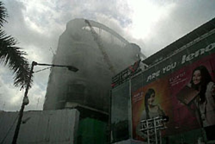อาถรรพ์อีก! ไฟไหม้CTW ฝั่งตึกเซน