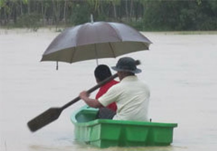 สงขลาอ่วม! ฝนตกหนัก ท่วมฉับพลัน 8 อำเภอ