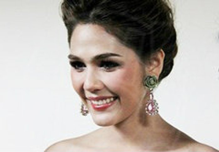 ชมพู่ โนคอมเม้นท์ พจน์ เทียบดังกว่า อั้ม