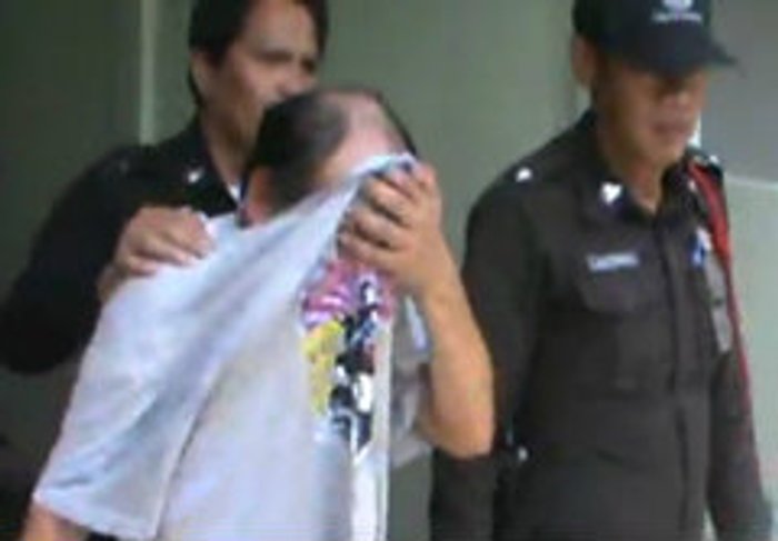 หนุ่มใหญ่อารมณ์เปลี่ยว อนาจารเด็กอนุบาล 1