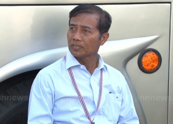 ถาวร นำมวลชนไปกรมโยธาธิการฯ