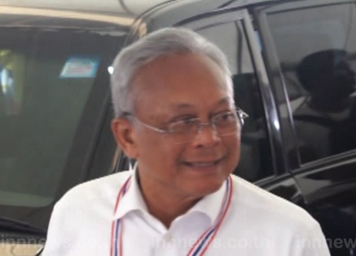 สุเทพถึงปทุมวันแล้วเตรียมถกแกนนำหอศิลป์