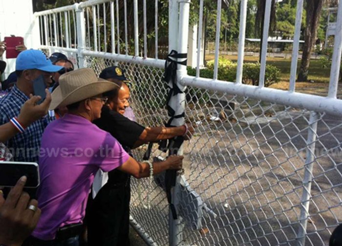 กปปส.ภูเก็ตเรียกร้องขรก.หยุดงานไม่มีกำหนด