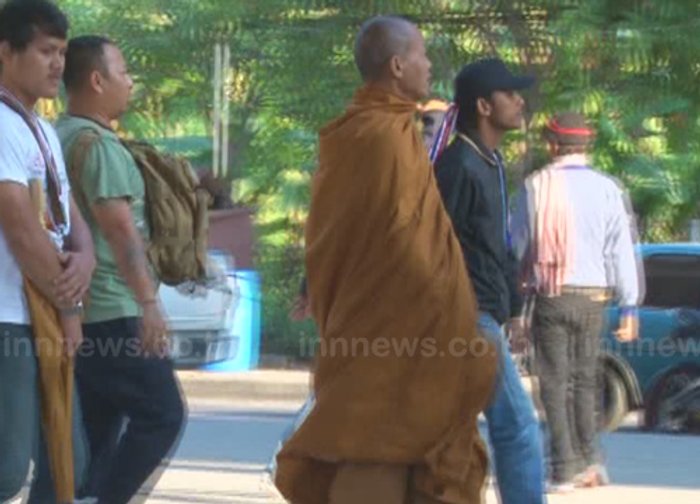 กปปส.บุกTOT,ปณ.หลังทราบมีตร.ใช้พื้นที่
