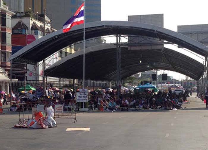 สุชาตินำมวลชนถึงเวทีกปปส.ลาดพร้าวแล้ว