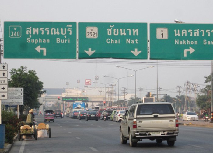 ปชช.ใช้ทางชัยนาท-สุพรรณเลี่ยงจุดชาวนาชุมนุม