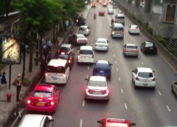 บก.จร.ตรวจสอบม็อบแยกปทุมวันยังปิดหลายจุด