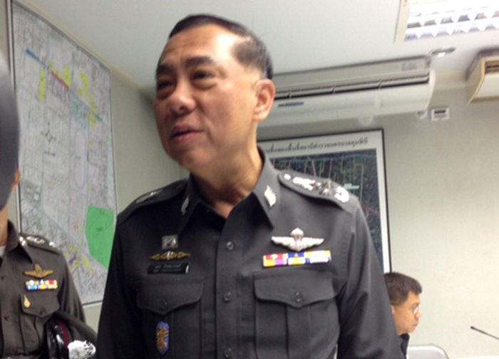 รวบหนุ่มใหญ่ซุกอาวุธสงคราม-สอบโยงการเมือง