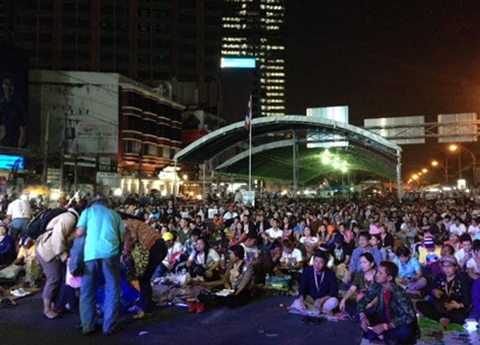 กปปส.ลาดพร้าวผู้ชุมนุมเพิ่มขึ้น-การ์ดคุมเข้ม