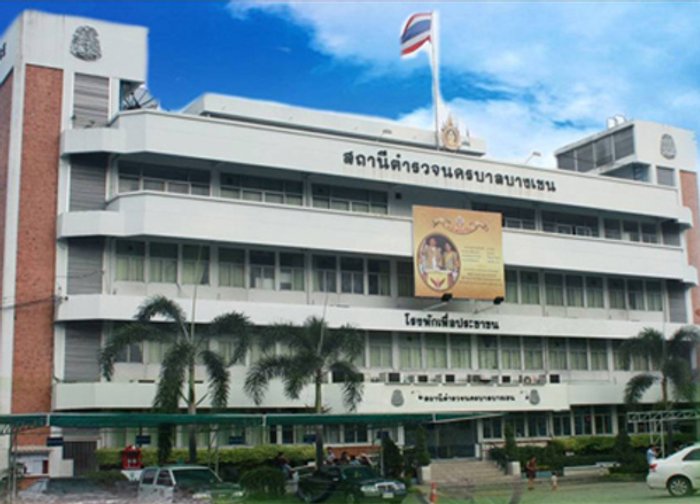 ตร.รวบผู้ต้องหาพกอาวุธและยาเสพติด