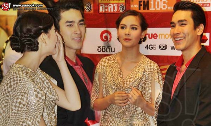จิ้นไม่เลิก “ญาญ่า – ณเดชน์” ควงครอบครัวดินเนอร์หวาน!!