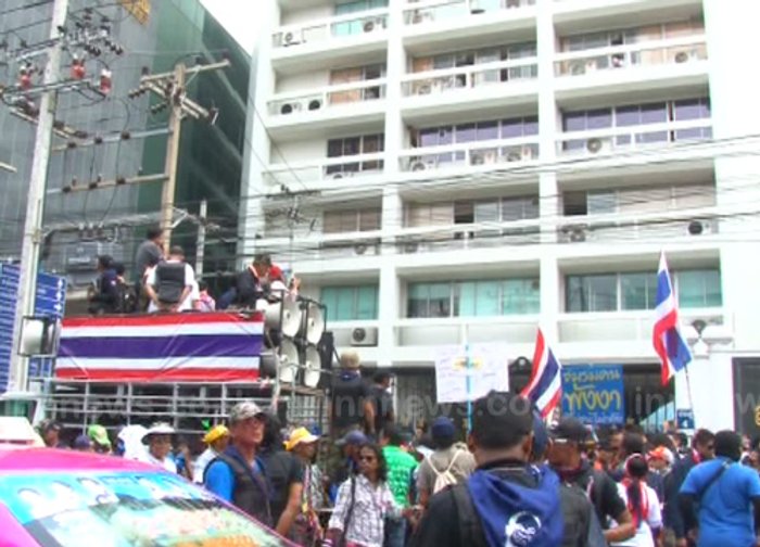 กปปส. เรียกร้อง ก.คลัง เปิดประตู 4 ย้ำ ไม่บุก