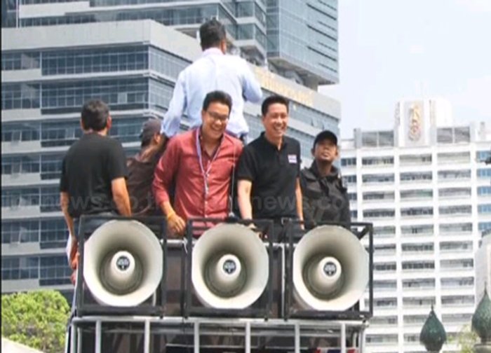 กปปส.เคลื่อนไปตลท.,ตึกชิน1-ทยาเว้นวรรคการเมือง