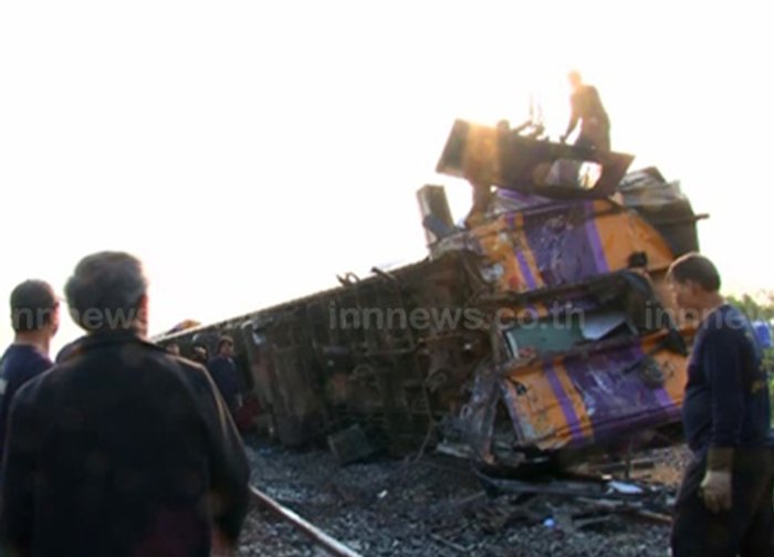 ขบวนรถไฟชนท้ายกันที่อยุธยาเจ็บกว่า40สาหัส2-เร่งกู้