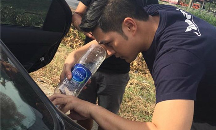แอม ปฏิญญา ชื่นชมน้ำใจ ช่วยรถน้ำมันหมดกลางทาง