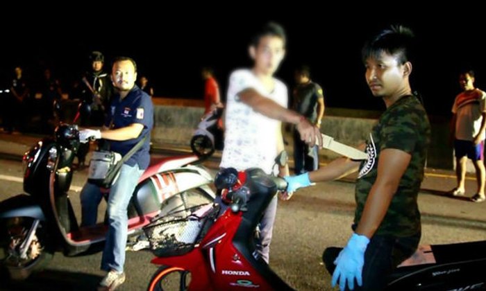 รวบมือมีดแทงนักศึกษาดับ อ้างฉุนอีกฝ่ายมองหน้า