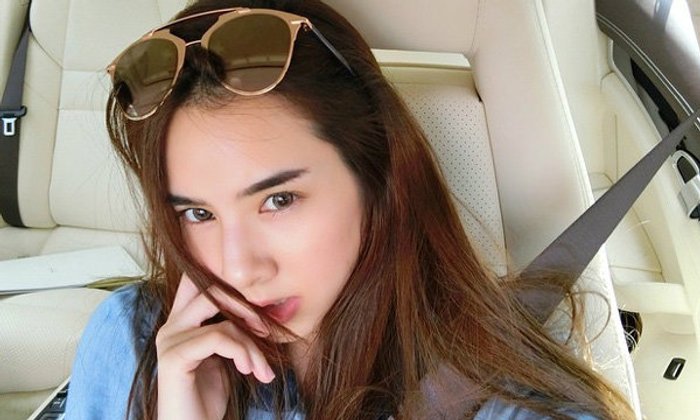 เบเบ้ ธันย์ชนก เธอคืออาจารย์หน้าแบ๊วที่สุดในโลก