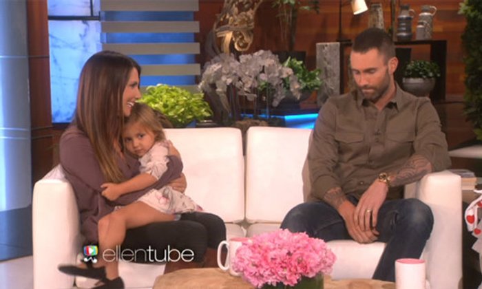เขินหนักมาก! เมื่อหนูน้อยปล่อยโฮ เจอ "อดัม Maroon 5"