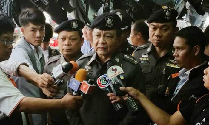 พล.ต.อ.ประวุฒิ ถาวรศิริ ลาออกจากราชการตำรวจ