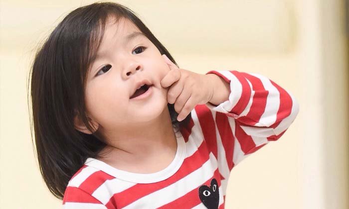 น้องมะลิ สดใสเตรียมตัวออกงานวันเด็ก
