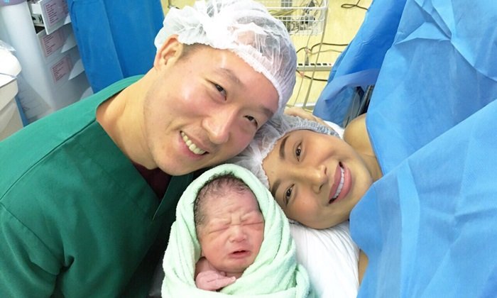 "ส้ม สิชา" ผ่าคลอดทายาท100 ล้าน ลูกชายไม่กลับหัว