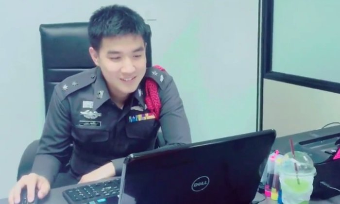 หนุ่มเขิน..เต๊าะผู้หมวดหล่อ คลิปดังข้ามคืน คลิกดูเป็นล้าน