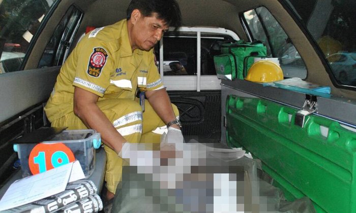 ฝรั่งมะกันพลาดปีนชั้น 39 กลับไปเอากุญแจ ร่วงตกตึกสยอง
