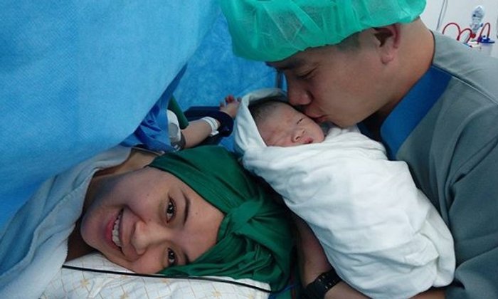 ลืมตาดูโลกแล้ว "น้องริต้า" ลูกสาวคนที่สอง นิหน่า-แบงค์