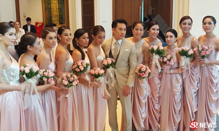 เอมมี่ มรกต แต่งงานอลังการ ไฮโซเจมส์